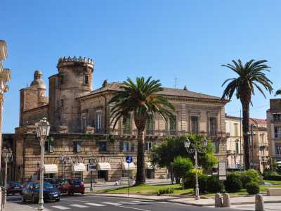 E sempre San Nicola sta alla base del gemellaggio stipulato nel 2019 con Vasto (Chieti)... (foto: Goldmund100)